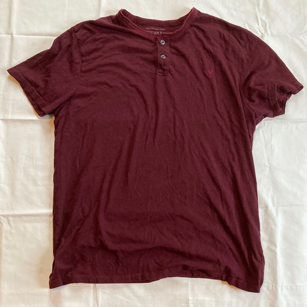 American Eagle Men’s short sleeve T